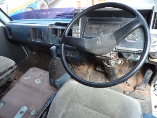 ขายรถ10ล้ออีซูซุ สภาพสวยๆพร้อมใช้งาน