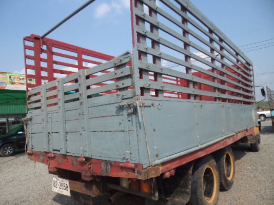 ขายรถ10ล้ออีซูซุ สภาพสวยๆพร้อมใช้งาน