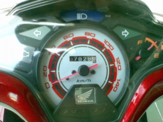 Click – i หัวฉีด (ล้อแม็กซ์) ปี 2554 ขายถูก 25500 บาท Click – i หัวฉีด (ล้อแม็กซ์) ปี 2554 ขายถูก 25500 บาท