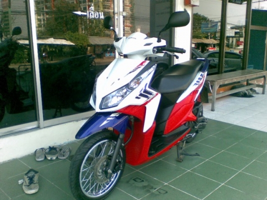 รถสวยจริง Click – i ลายสตีท ราคาถูก ปี 2554 เพียง 25000 เท่านั้น รถสวยจริง Click – i ลายสตีท ราคาถูก ปี 2554 เพียง 25000 เท่านั้น