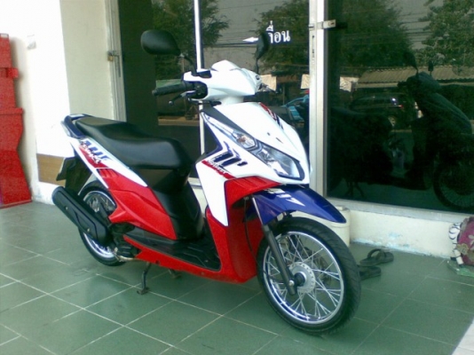 รถสวยจริง Click &ndash; i ลายสตีท ราคาถูก ปี 2554 เพียง 25000 เท่านั้น