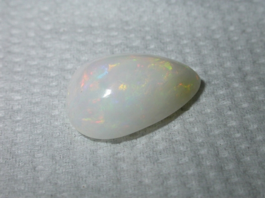 ขายโอปอล์ และ แซปไฟร์เม็ดใหญ่ ขายโอปอล์ และ แซปไฟร์เม็ดใหญ่