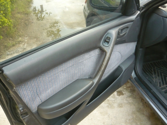 ขายรถที่บ้านพร้อมใช้ด่วน TOYOTA ท้ายโด่ง ท้ายแยก 1.6 GLI ออโต้ ปี96 สวยจัด