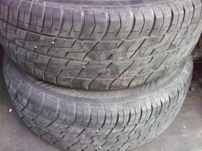 215/65/15 BRIDGESTONE  LEO 627 ปี05 4เส้น ราคา 600