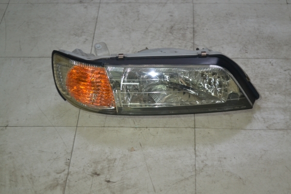 ขายไฟหน้า NISSAN CEFIRO AE32