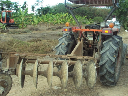 ต้องการขายแทรกเตอร์รุ่น L4508DI