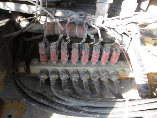 ขายแล้ว KOMATSU PC130-6K  เก่านอก เอวแน่น ปั็มแรง สภาพพร้อมใช้ สุดๆเอาไปแบ่งกันใช้ได้เลยครับ   น้องร็อค จัดหั้ย สนใจโทร สอบถามได้ 081-8535656