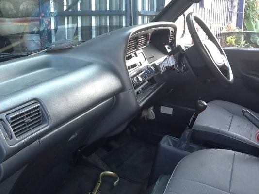 ขายรถตู้ TOYOTAหัวจรวจ2004หลังคาสูง 390000 ขายรถตู้ TOYOTAหัวจรวจ2004หลังคาสูง 390000