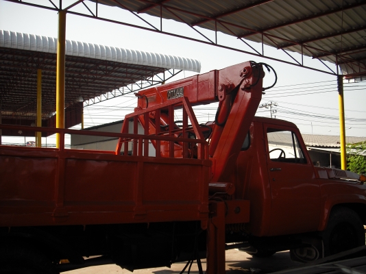 รถบรรทุกNISSAN DIESEL ติดเครน 4 ตัน แบบพับเก็บได้ รถบรรทุกNISSAN DIESEL ติดเครน 4 ตัน แบบพับเก็บได้