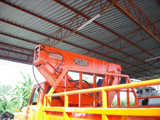 รถบรรทุกNISSAN DIESEL ติดเครน 4 ตัน แบบพับเก็บได้ รถบรรทุกNISSAN DIESEL ติดเครน 4 ตัน แบบพับเก็บได้