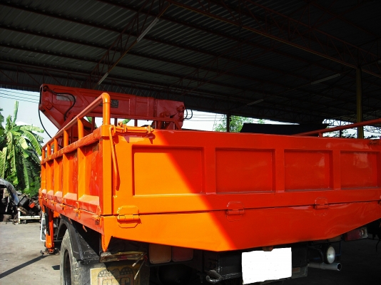 รถบรรทุกNISSAN DIESEL ติดเครน 4 ตัน แบบพับเก็บได้ รถบรรทุกNISSAN DIESEL ติดเครน 4 ตัน แบบพับเก็บได้