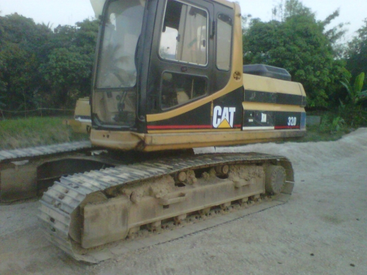 ขายCAT320V1สภาพสวยพร้อมใช้ ราคาต่อรองได้ ติดต่อได่ที่คุณ อ๊อฟ พิจิตร 086-737-9991