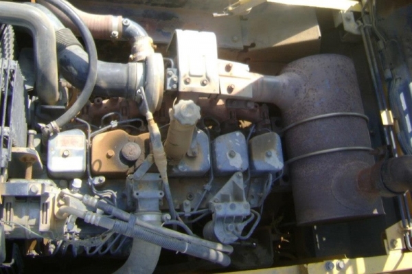 ขายKOMATSU PC 200-7สภาพสวยพร้อมใช้ ราคาต่อรองได้ ติดต่อได่ที่คุณ อ๊อฟ พิจิตร 086-737-9991