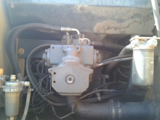 ขายKOMATSU PC 200-7สภาพสวยพร้อมใช้ ราคาต่อรองได้ ติดต่อได่ที่คุณ อ๊อฟ พิจิตร 086-737-9991