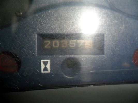 ขายรถยกKOMATSU:FD-2.5ตันรุ่น12งาเทด้ำรับประกัน6เดือน(ต่างจังหวัดก็รับประกัน)