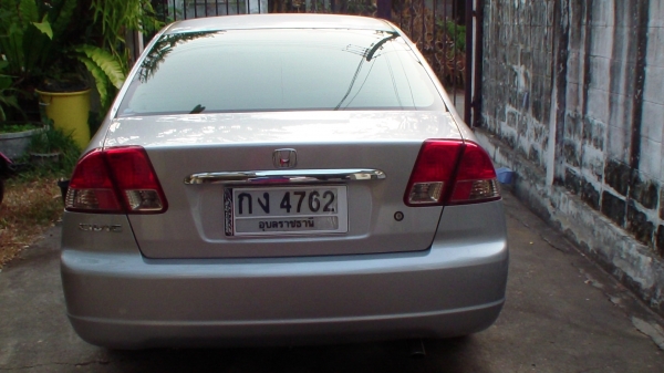 Honda รุ่น  civic dimension  ปี  2003