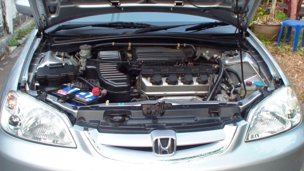 Honda รุ่น  civic dimension  ปี  2003