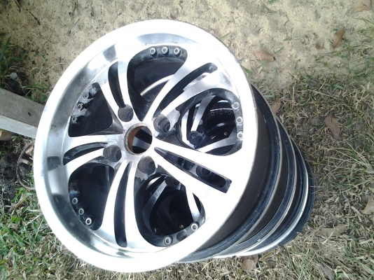 ล้อขอบ15 lenso สีดำ ล้อขอบ15 lenso สีดำ