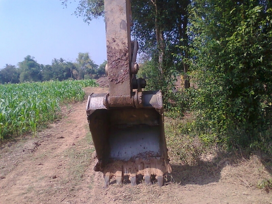 ขายด่วน!..รถแบคโฮ KOMATSU PC200-6 รถสวย ทรงดี มีทะเบียน เครื่องแรงดี ประหยัดน้ำมันสุดคุ้ม.