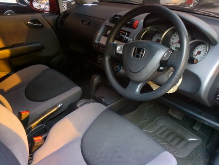 13183301 HONDA JAZZ i-DSI 1.5 E (TOP) AT ปี2005 สีแดง สภาพดีมาก รับรองไม่ผิดหวังราคาคุยกัน