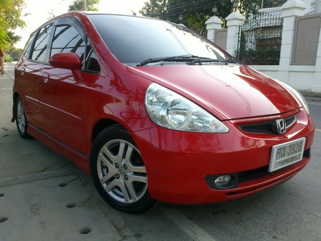 13183301 HONDA JAZZ i-DSI 1.5 E (TOP) AT ปี2005 สีแดง สภาพดีมาก รับรองไม่ผิดหวังราคาคุยกัน