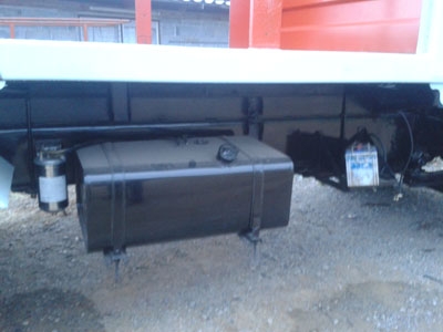 ขาย 10 ล้อ 2 เพลา ดั้มพ์  Isuzu 240 inter turbo จัดแนนซ์ได้ 800000 มีบริการ (เก็บงานเสร็จแล้ว) Tel.088-4501277