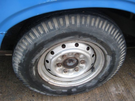 ขาย DATSUN ช้างเหยียบ 5 ขอ สวยมากภายในเดิมๆ พึ่งทำสีปีกว่าๆ เกียร์คอ เครื่องเบนซินเดิม มีแอร์ มีเบาะสองแถว ทะเบียนเต็ม ขาย DATSUN ช้างเหยียบ 5 ขอ สวยมากภายในเดิมๆ พึ่งทำสีปีกว่าๆ เกียร์คอ เครื่องเบนซินเดิม มีแอร์ มีเบาะสองแถว ทะเบียนเต็ม