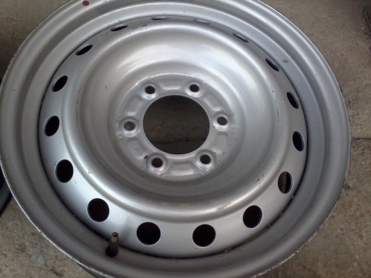 กะทะเหล็กขอบ 17 6รู กว้าง7นิ้ว ราคาวงละ1500 บาท