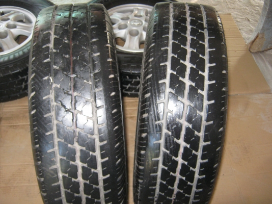 ขาย แมกซ์พร้อมยาง NISSAN FRONTIER ขอบ 14" ยางปี 11/195R14 ยางสวยมาก ขาย แมกซ์พร้อมยาง NISSAN FRONTIER ขอบ 14" ยางปี 11/195R14 ยางสวยมาก