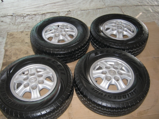 ขาย แมกซ์พร้อมยาง NISSAN FRONTIER ขอบ 14" ยางปี 11/195R14 ยางสวยมาก