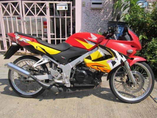 ขายด่วน LS125 CC ปี44ถูกๆ เครื่องดีแน่นๆ ชุดโอนครบ