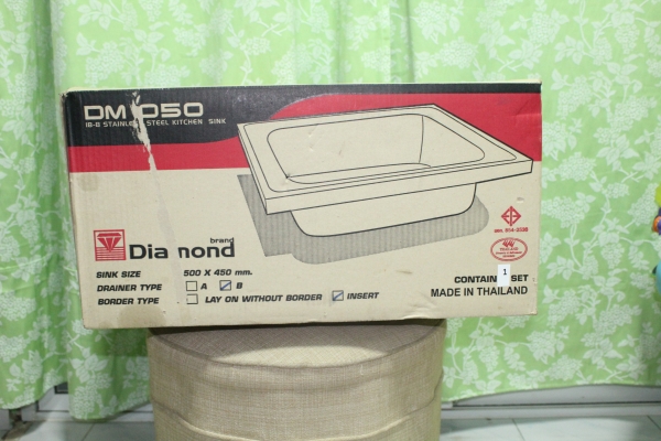 ซิงค์อ่างล้างจานสแตนเลส ยี่ห้อ diamond รุ่น DM050 ถูกๆครับ