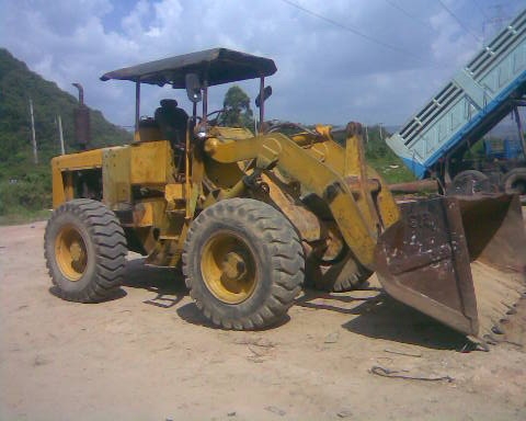 ขายรถตักล้อยาง KOMATSU JH 60B สภาพดี พร้อมใช้งาน