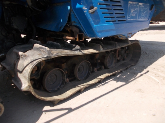 รหัส:13001002รถเกี่ยวข้าวนั่งขับเกี่ยวง่ายพร้อมนวดข้าวด้วยจึงได้เป้นข้าวเปลือกwww.nihonmono.com