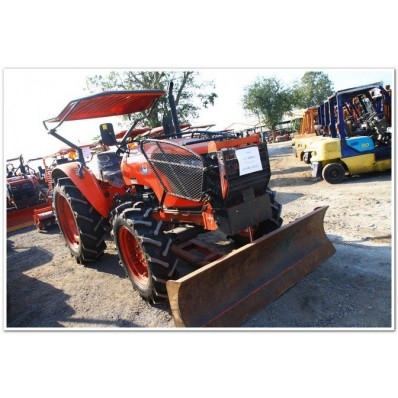 มาแล้ว KUBOTA M6040 MAX คุณภาพเยี่ยม ดาวน์ เพียง 140,000 บาทเท่านั้น มาแล้ว KUBOTA M6040 MAX คุณภาพเยี่ยม ดาวน์ เพียง 140,000 บาทเท่านั้น