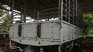 รถอิซูซุ 6 ล้อ รั่ว 240 แรงม้า ปี 52 วิ่ง 80000 กว่าโล สนใจติดต่อ 081 - 6079515 รถอิซูซุ 6 ล้อ รั่ว 240 แรงม้า ปี 52 วิ่ง 80000 กว่าโล สนใจติดต่อ 081 - 6079515