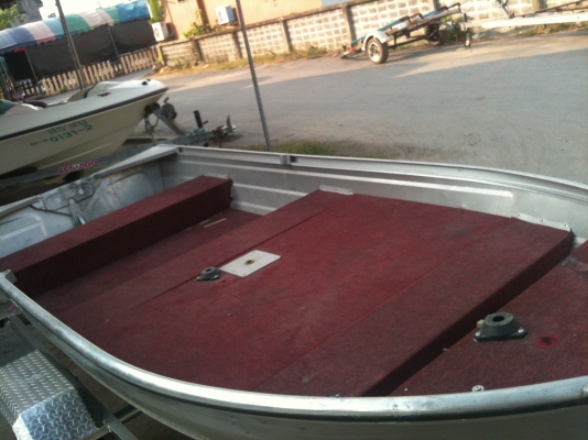 ขายเรือ อลู พร้อมเทลเลอร์ ไม่มีเครื่อง