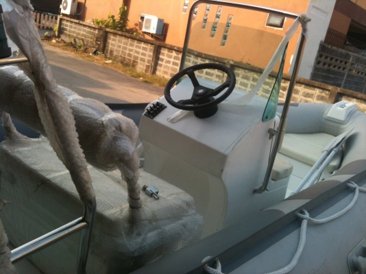 ขายเรือยาง ท้องไฟเบอร์ มีคอนโซล