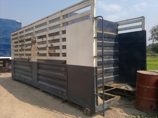 ขายกะบะคอกเกษตร  ถอดลงจาก  10 ล้อ MITSUBISHI  FN 527 ไม่ดั้ม