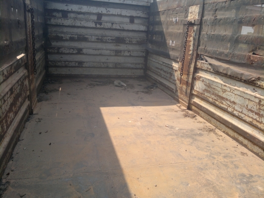 ขายกะบะคอกเกษตร  ถอดลงจาก  10 ล้อ MITSUBISHI  FN 527 ไม่ดั้ม