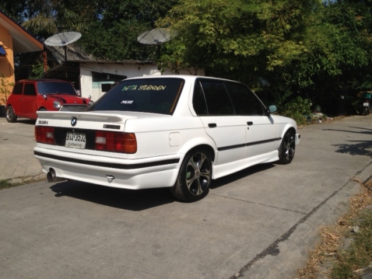 ิBMW E30 สวยมาก ไม่ผิดหวัง 0892299181
