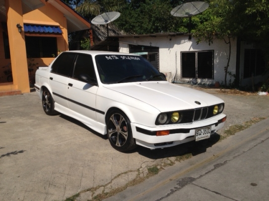 ิBMW E30 สวยมาก ไม่ผิดหวัง 0892299181