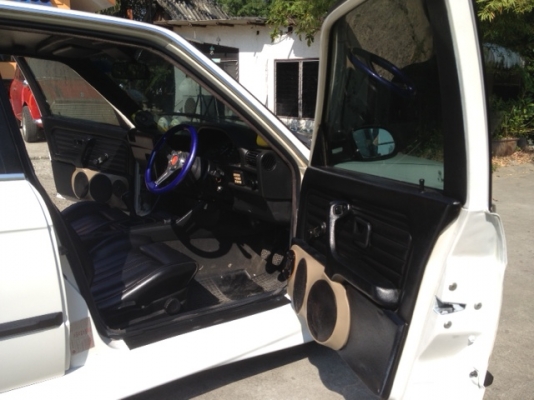 ิBMW E30 สวยมาก ไม่ผิดหวัง 0892299181