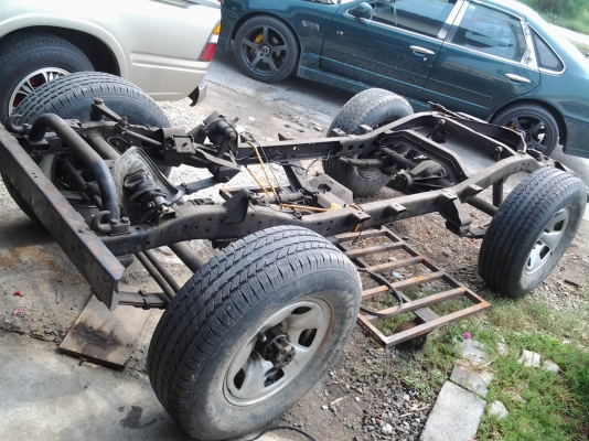 ขายแซสซี jeep มิตซูJ54 มีอินวอย ครับ อุปกรณ์ครบ