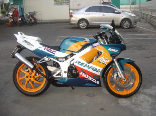 NSR 150 SP  PROARM มี 2 คัน สวยมาก ทำสีใหม่ทั้งคัน ราคา 40000 บาท มี 1 คัน และ อีกคัน ราคา 45000 บาท สนใจ ติดต่อ 0808051985 คุณ เเจ็ค สีลม ซอย 10 กทม