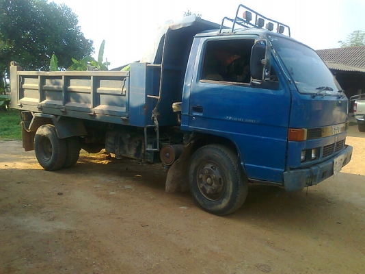 ขายด่วน!..รถหกล้อ ISUZU NPR 115 hp ปี 37 รถสวย ทรงดี มีทะเบียน มีแอร์เย็นฉ่ำ.