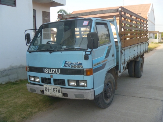 ขาย npr 110 hp สภาพพร้อมใช้งาน รถบ้านใช้มือเดียวจากห้าง