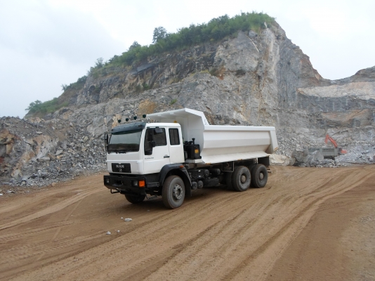 รถดั้มใช้งานเหมือง บ่อดิน โรงโม่หิน  MAN *** ราคาไม่รวมกระบะ***