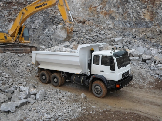 รถดั้มใช้งานเหมือง บ่อดิน โรงโม่หิน  MAN *** ราคาไม่รวมกระบะ***