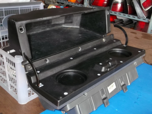 จอเรือนไมล์-หมวกครอบ-ฝาเก๊ะครบชุด จอเรือนไมล์-หมวกครอบ-ฝาเก๊ะครบชุด